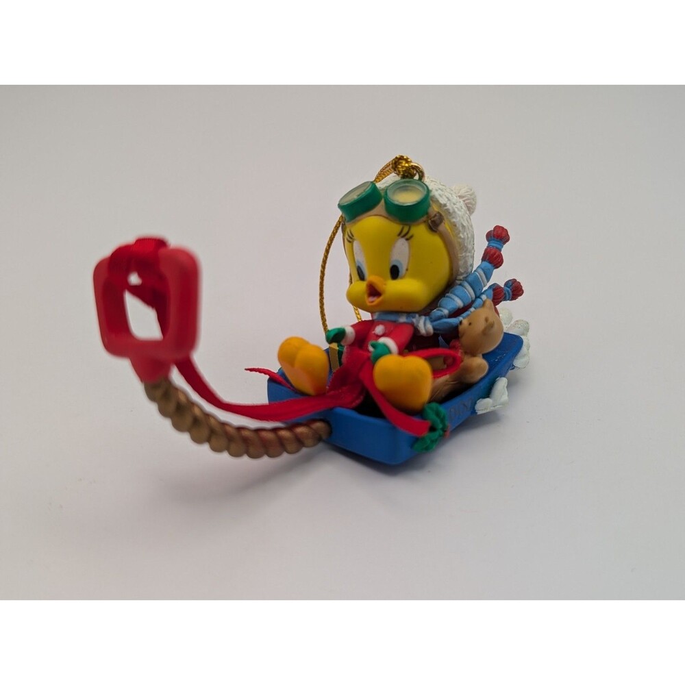 Vtg 2000 Looney Tunes Tweety Bird on Sled Sleigh Christmas Ornament Trevco WB